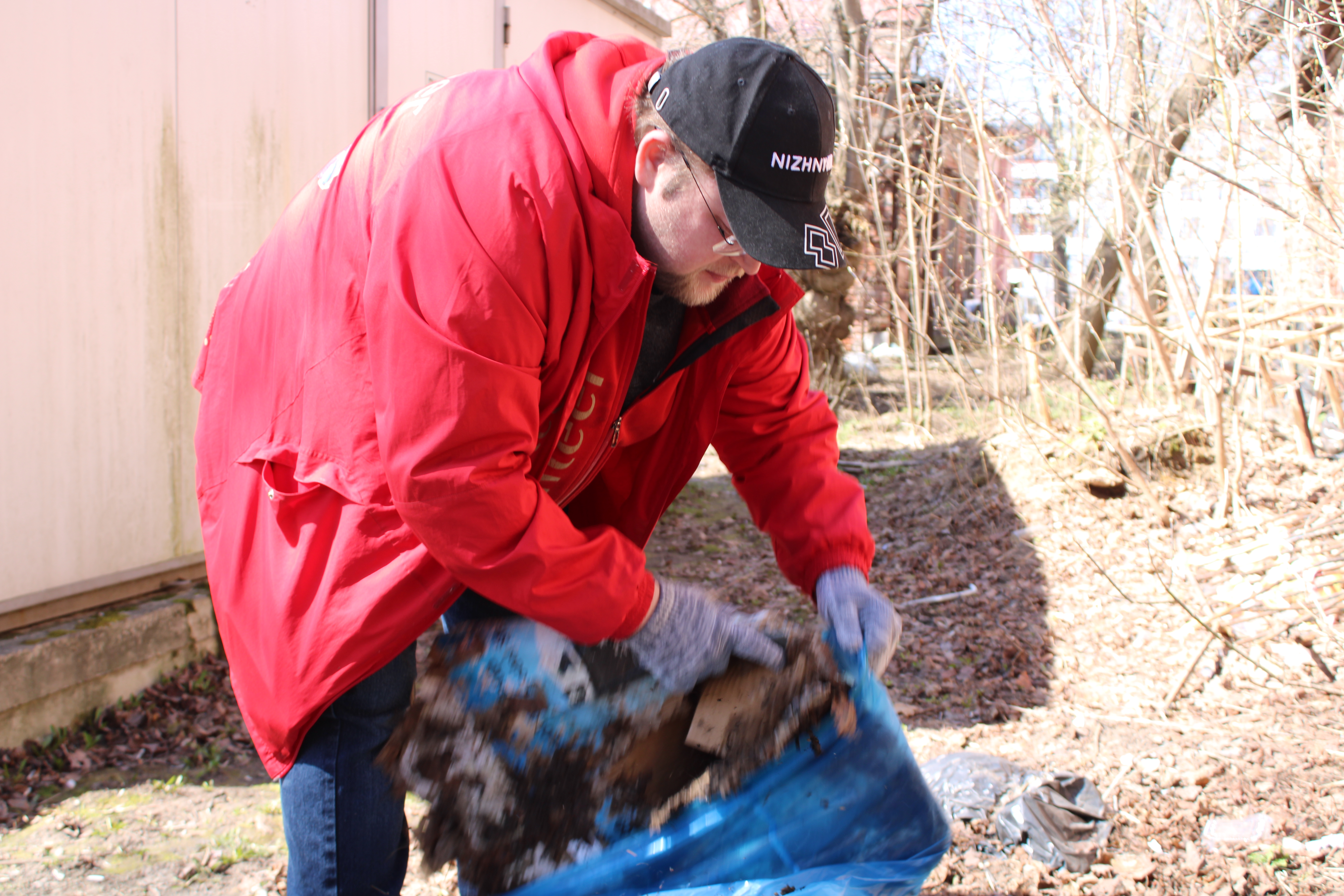 Участие представителей Общественной палаты в экологических субботниках продолжается
