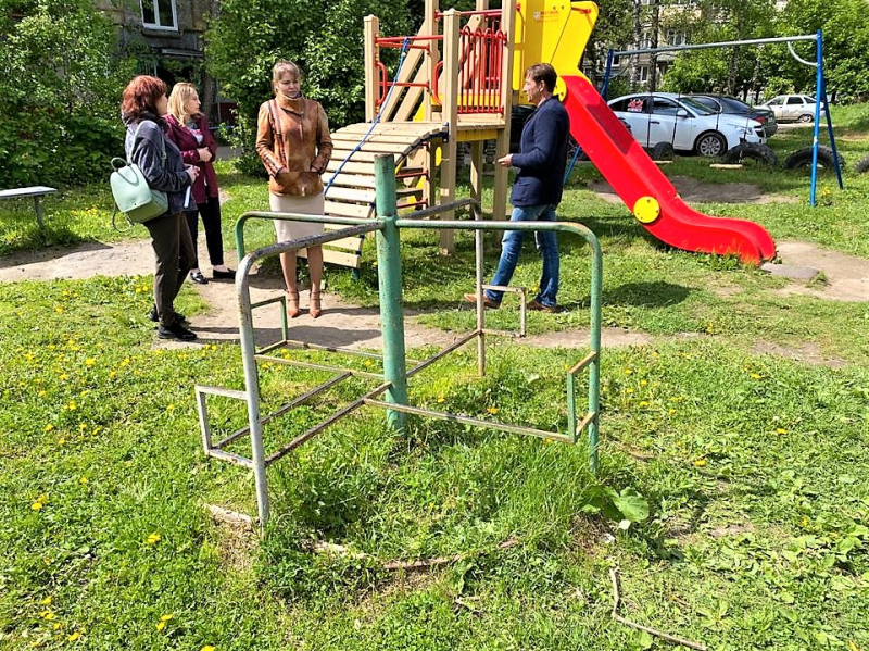 Общественники призывают провести полную инвентаризацию детских площадок в Иванове