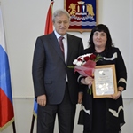 Председатель Общественной палаты Ивановской области Юрий Смирнов вручил награды гражданским активистам региона