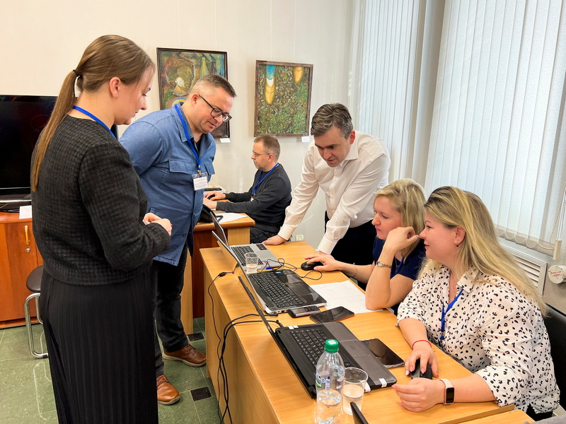 Продолжает работу Центр общественного наблюдения за ходом выборов