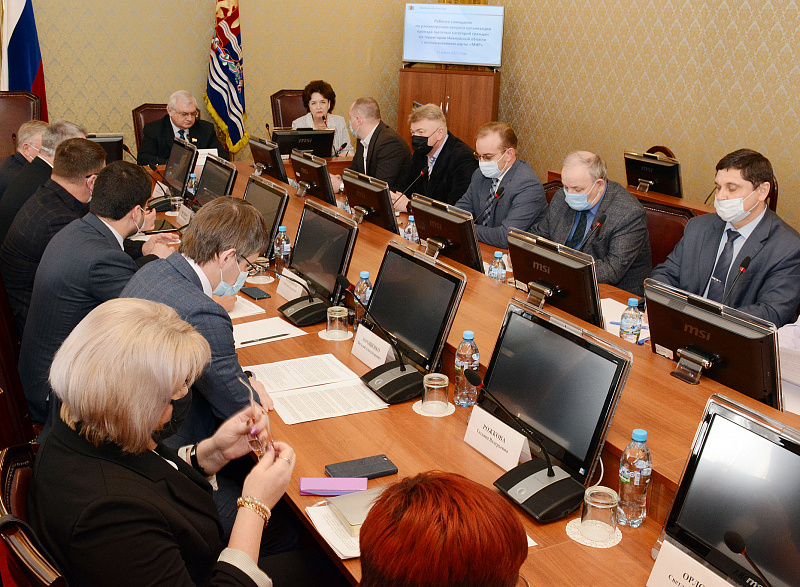 Общественники приняли участие в обсуждении вопросов перехода на оплату проезда льготников в общественном транспорте с помощью карты «Мир»