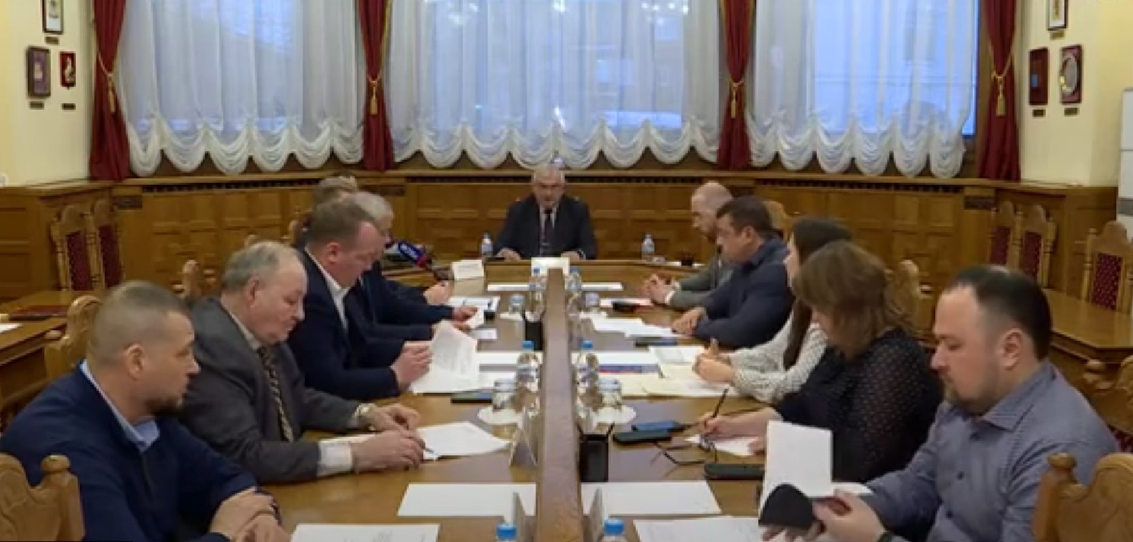 Общественники приняли участие в рабочем совещании регионального парламента по вопросам реализации программы капитального ремонта МКД