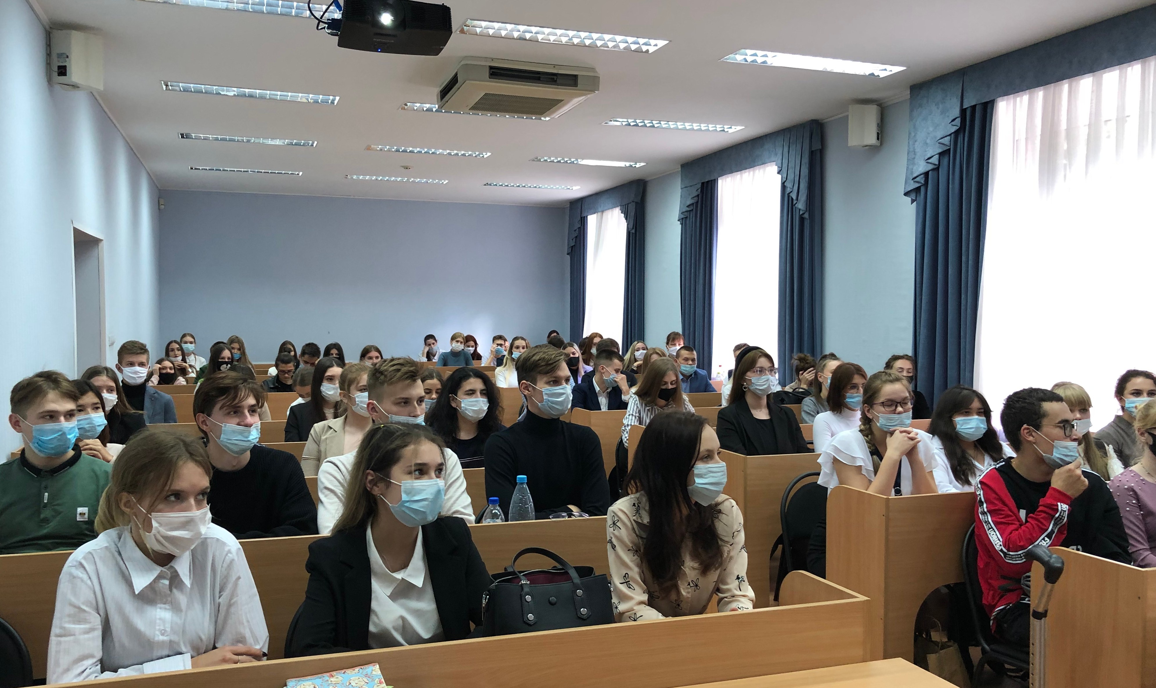 Руководитель регионального общественного штаба по наблюдению за выборами провел встречу со студентами