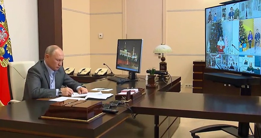 Президент Владимир Путин поддержал инициативу ивановского волонтера о проведении всероссийской акции «Новый год в каждый дом»