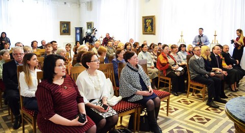 В Бурылинском музее состоялась презентация первой книги, вышедшей в рамках гуманитарно-просветительского проекта «Пространство незабытого времени»