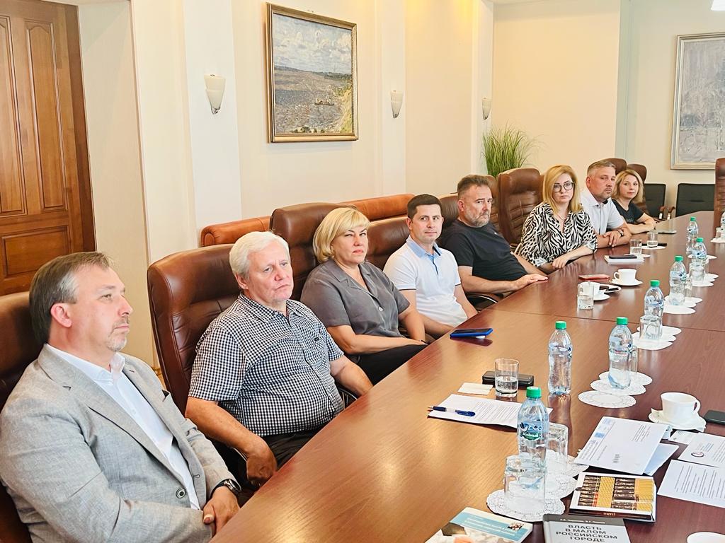 Состоялся круглый стол «Власть в малых городах Ивановской области: субъекты, ресурсы, перспективы»