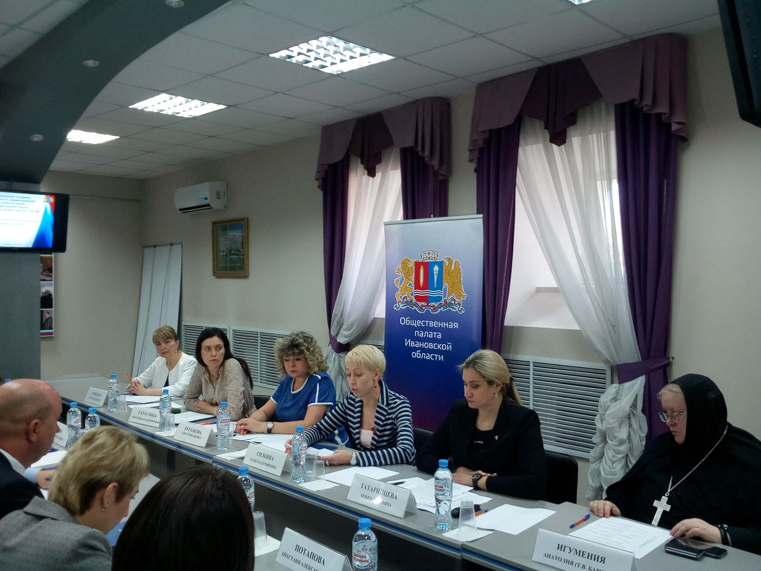 Доступность и качество диспансеризации обсудили в Общественной палате Ивановской области.