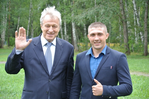 Юрий Смирнов пожелал чемпиону победы на мировом первенстве