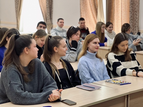 Представители оргкомитета по организации общественного обсуждения аэропорту имени выдающегося соотечественника провели встречи со студентами ВУЗов