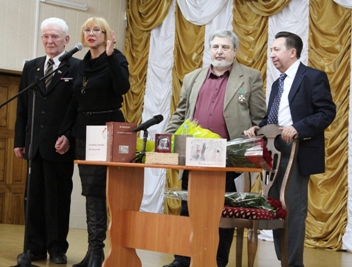 Состоялась презентация книги стихотворений поэта и прозаика Яна Бруштейна