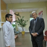 Юрий Смирнов оценил опыт Вичуги по привлечению медицинских кадров.