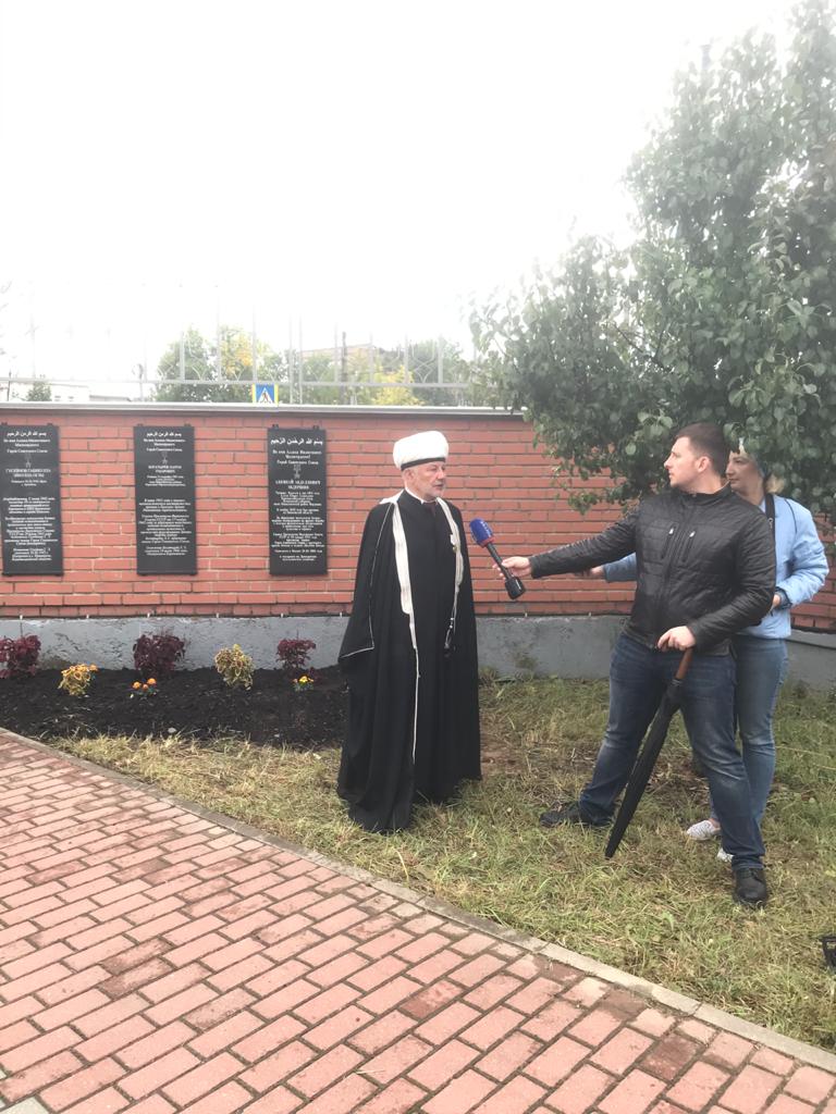 9 сентября на ограде Ивановской Соборной мечети была торжественно установлена мемориальная плита Герою Советского Союза Алимкаю Абдершину