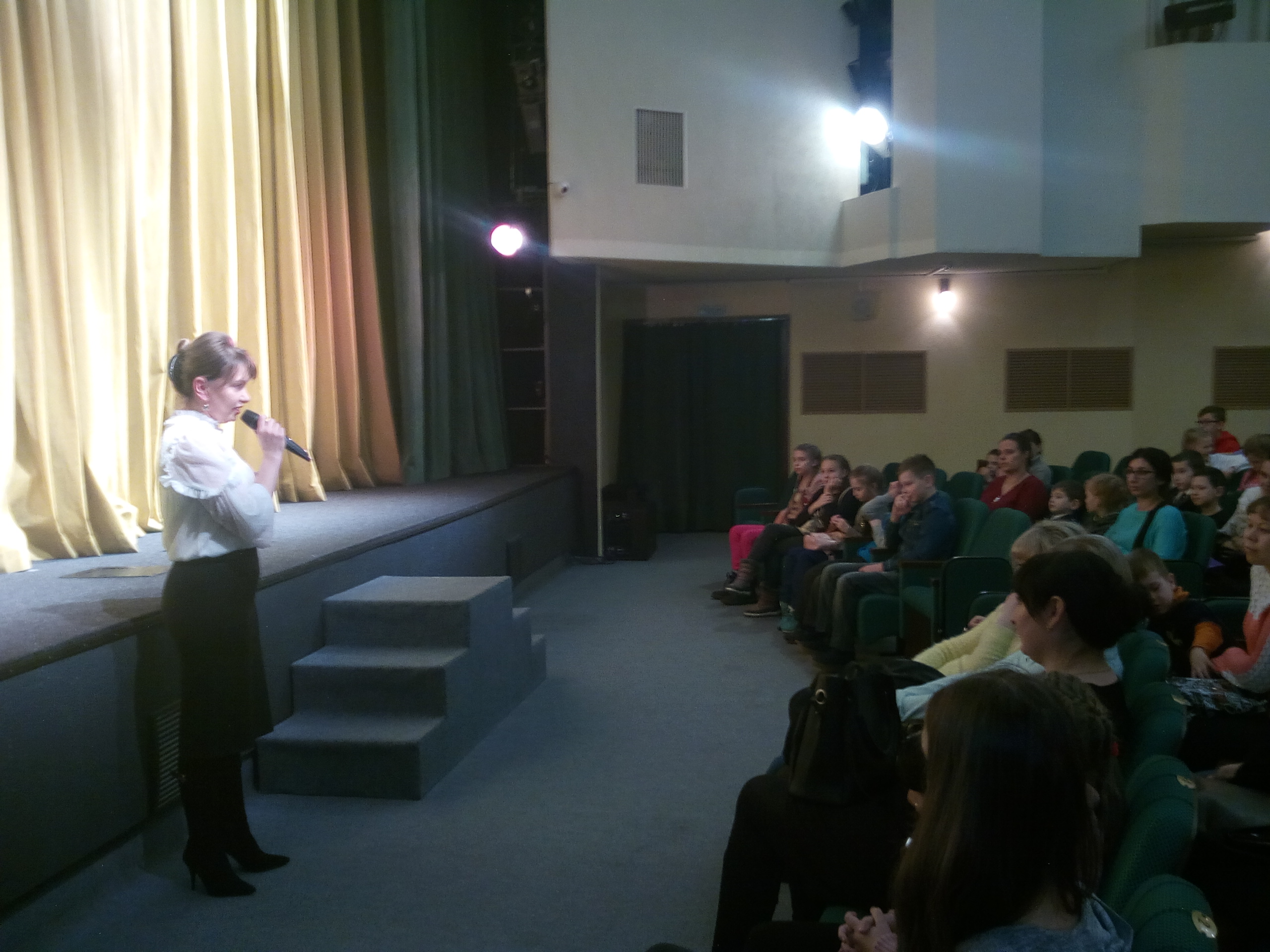 В Ивановском областном театре кукол прошёл рождественский праздник