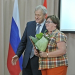 Юрий Смирнов: Забота об учителях должна стать приоритетом в работе представителей всех ветвей власти