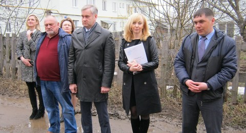 При участии члена Общественной палаты Ивановской области более десяти человек в с.Ирмес Гаврилово-Посадского района обрели крышу над головой