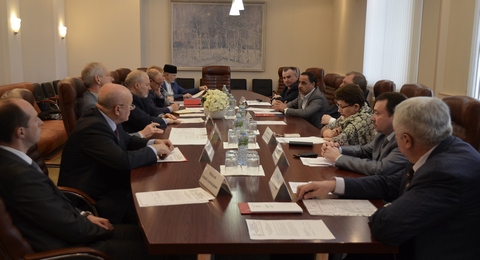 Представитель Общественной палаты Ивановской области обсудил вопросы межнациональных отношений с членами Совета ректоров.