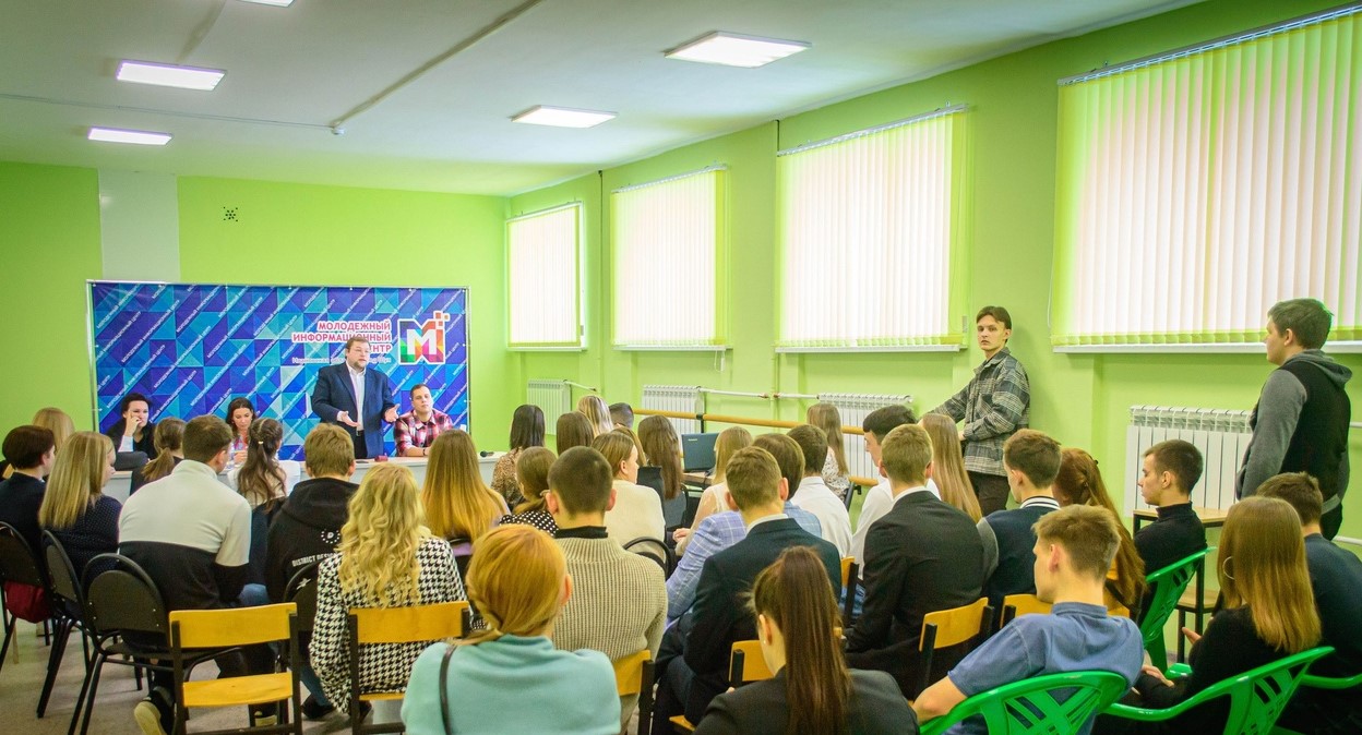 Общественники встретились с активной молодежью города Шуи